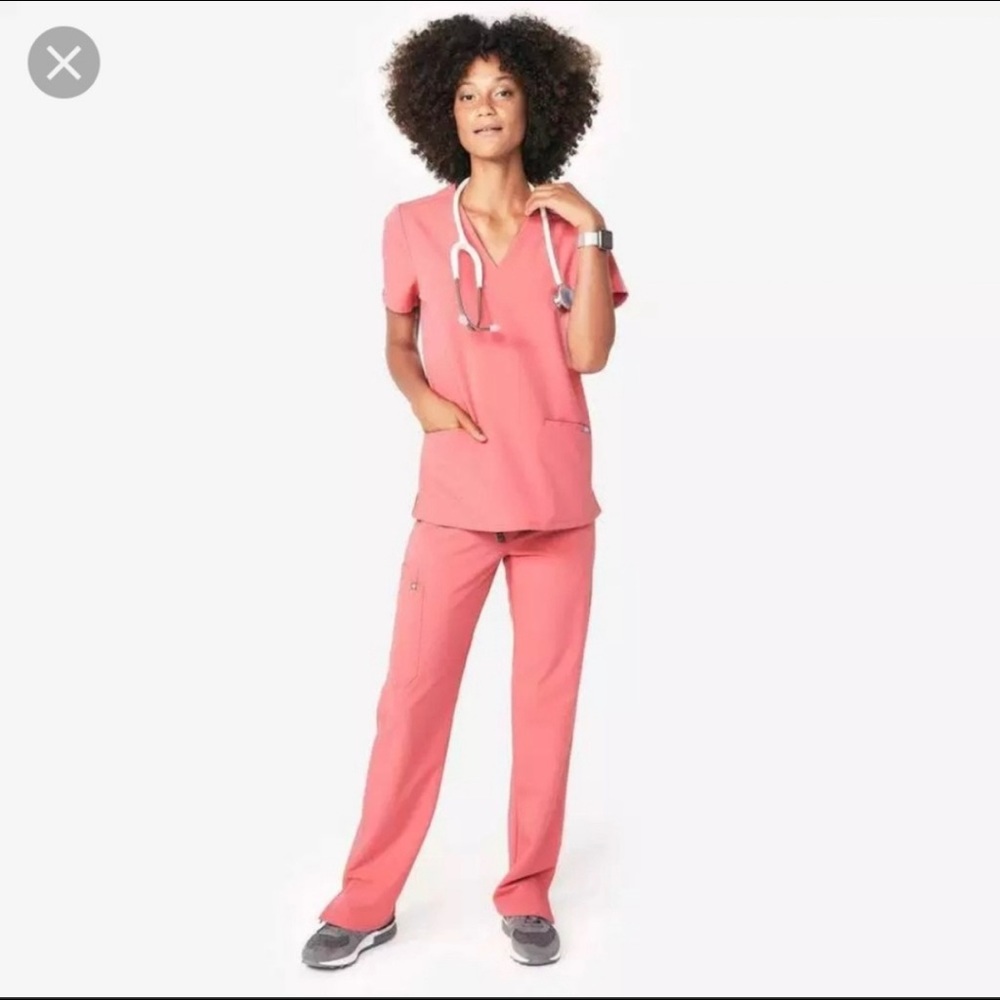 Figs pink set